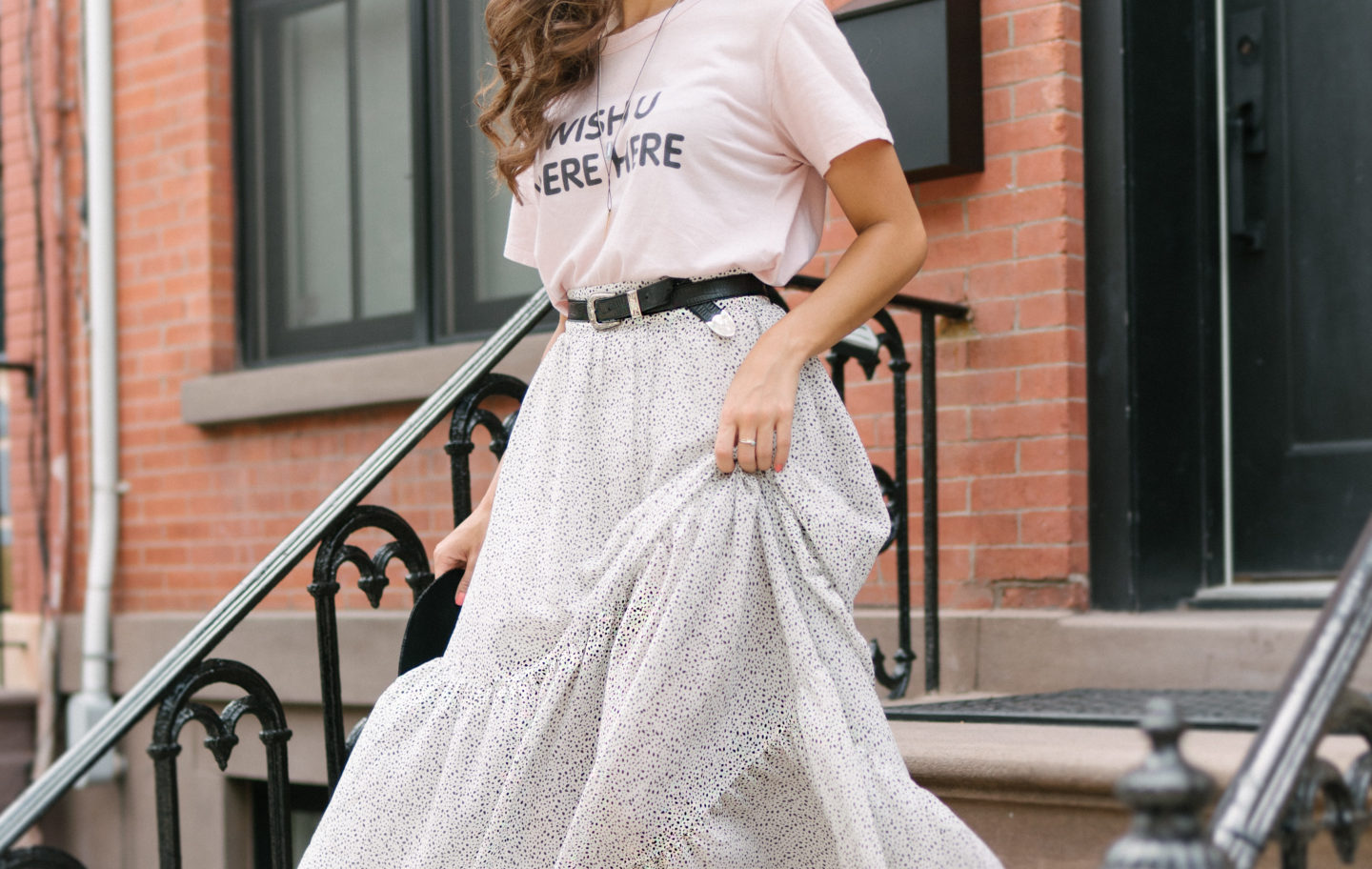 Dress down a mesh tulle maxi skirt with white converse | Fashion, Outfits,  Trending outfits